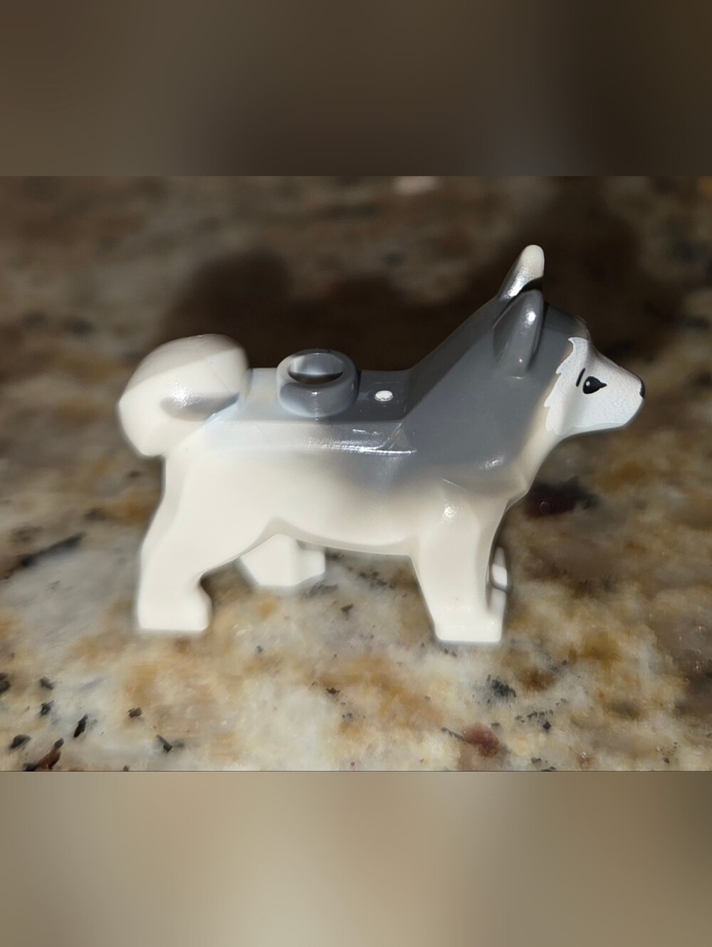 EUC LEGO White Arctic Husky Dog 60036 Ninjago Mini Figurine